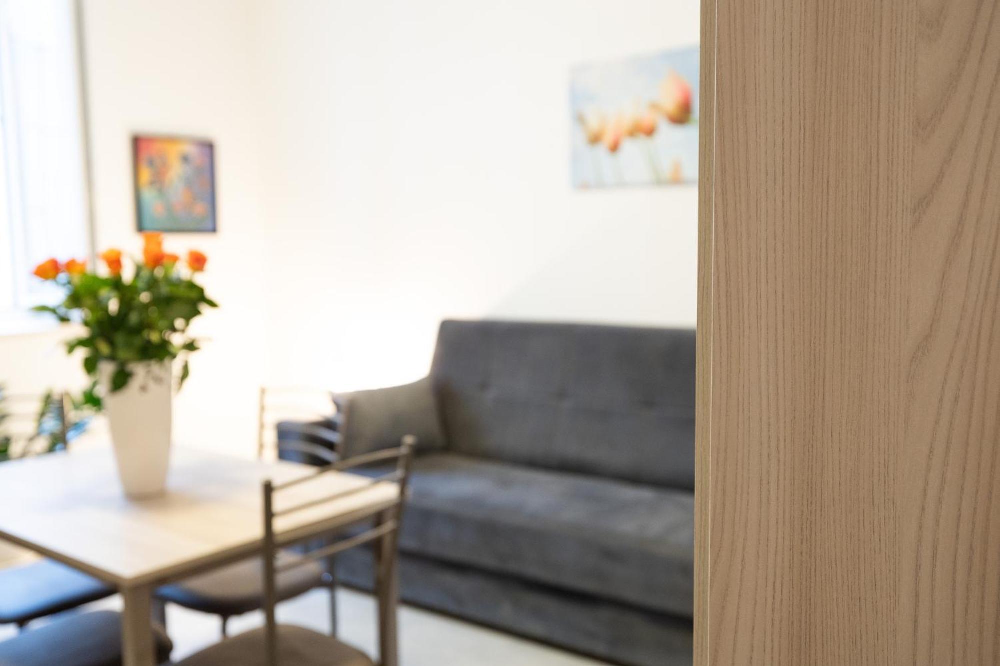 Monolocale Sguizzette Apartment Brescia Exterior photo